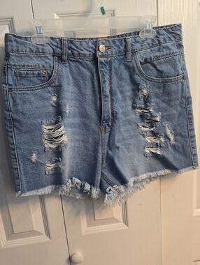 High-Waist Distressed Denim Shorts - Light Blue